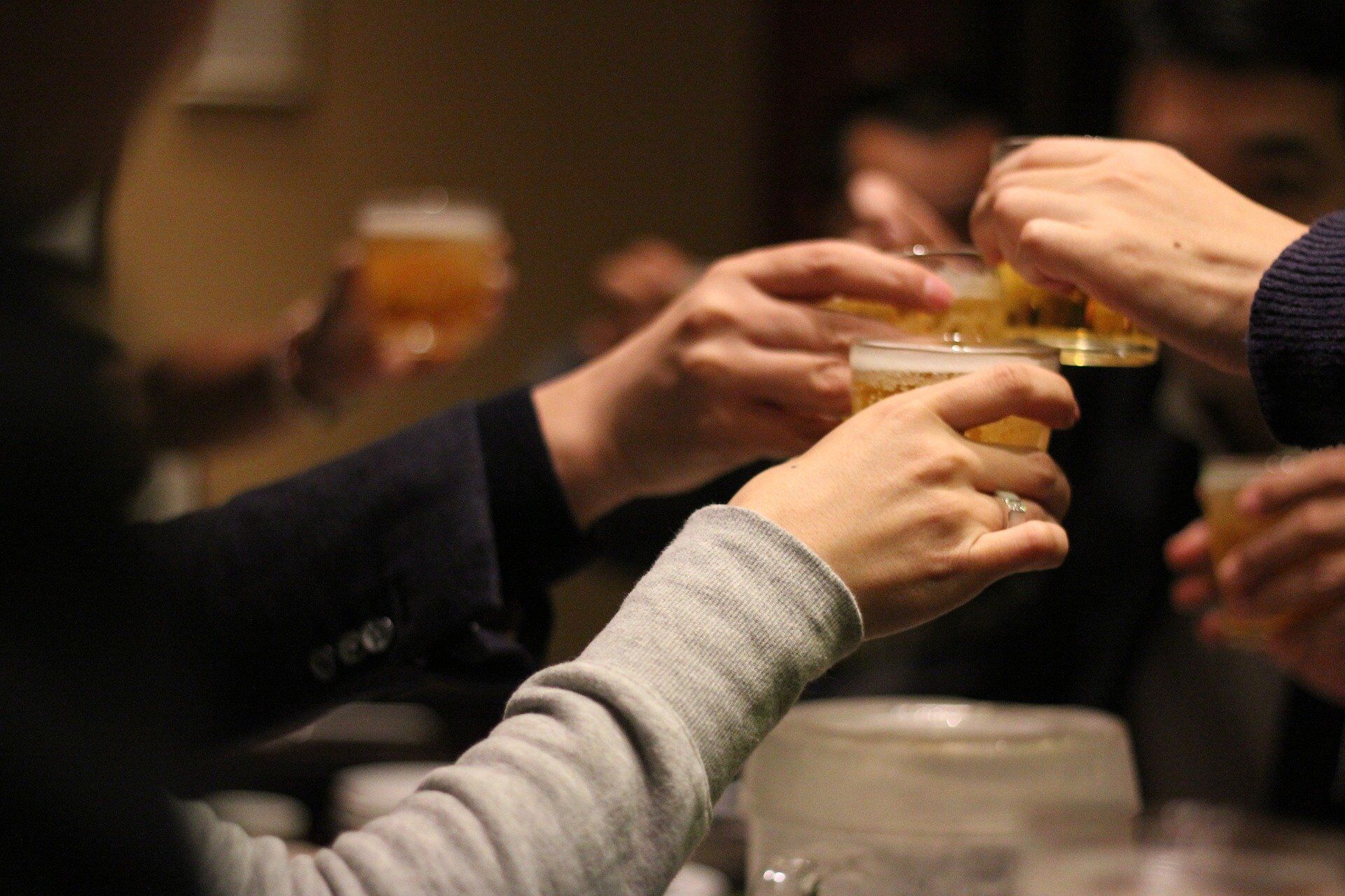 cheers-2636510_1920